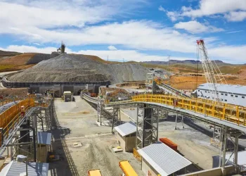 Perú: ¡Hudbay en Ascenso! La Mina Constancia se Prepara para un Futuro Brillante