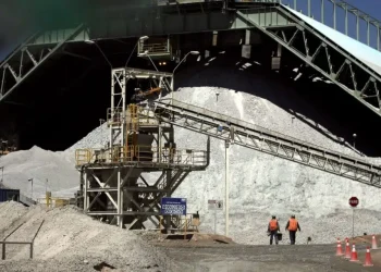 Chile: Crisis en la Mina Escondida: La Lucha por el Futuro del Trabajo