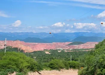México: Minaurum Gold Hace Historia con Excepcionales Intercepciones de Plata en Alamos