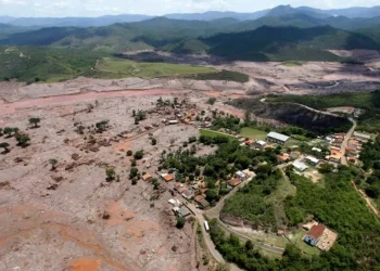 Brasil: El Precio de la Irresponsabilidad Mineros Afrontan Multas de US$ 18.000 Millones Tras Desastre