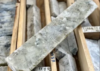 Brasil: Atlas Lithium Descubre Riquezas en Salinas