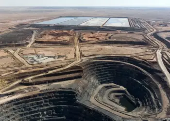 Internacionales: Rio Tinto Reajusta Estrategia en Oyu Tolgoi