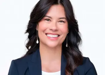 Internacionales: Fortescue Refuerza su Junta