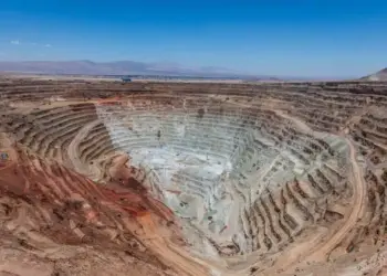 Chile: Codelco Ministro Hales Menos Polvo, Más Sostenibilidad