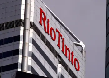 Internacionales: Rio Tinto Se Reorganiza