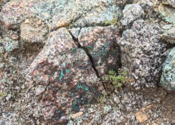 Internacionales: Cobre Bajo Arizona