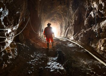 Perú: Gigante Minero en Pausa