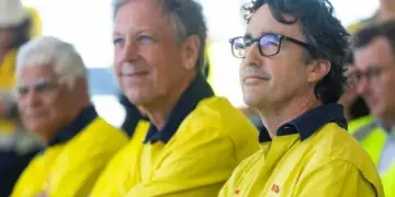 Internacionales: Amenaza Burocrática