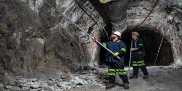 Internacionales: Titan Grafito Americano