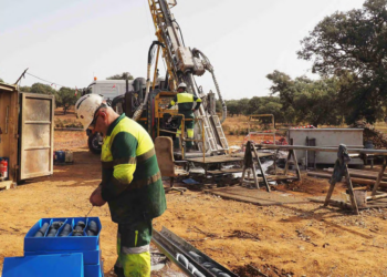 Ejecutivos mineros acusados de apropiarse de proyectos de litio en Brasil