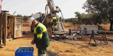 Ejecutivos mineros acusados de apropiarse de proyectos de litio en Brasil