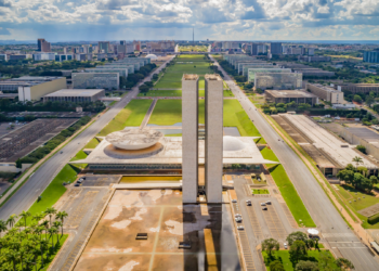 Brasil propone crear empresa estatal de tierras raras para competir en minerales críticos